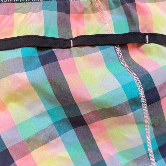Rare Lululemon plaid speed short - Picture 4 of 4